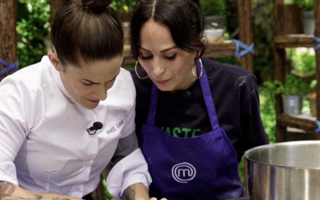 Rakel Cernicharo junto a María Escoté en la prueba de exteriores. Rakel Cernicharo junto a María Escoté en la prueba de exteriores.