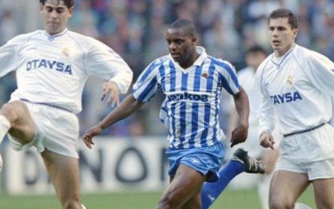 Dalian Atkinson, durante un partido de la temporada 1990-91 en el Santiago Bernabéu.