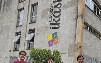 Laudioko Araba Euskaraz ekimenaren aurkezpenaren irudia. Argazkia: Araceli Oiarzabal