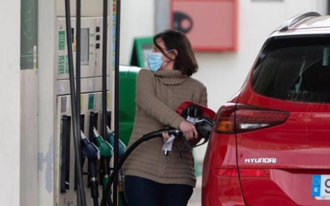 El Gobierno tiene previsto prorrogar este sábado la bonificación de 20 céntimos por litro. El Gobierno tiene previsto prorrogar este sábado la bonificación de 20 céntimos por litro.