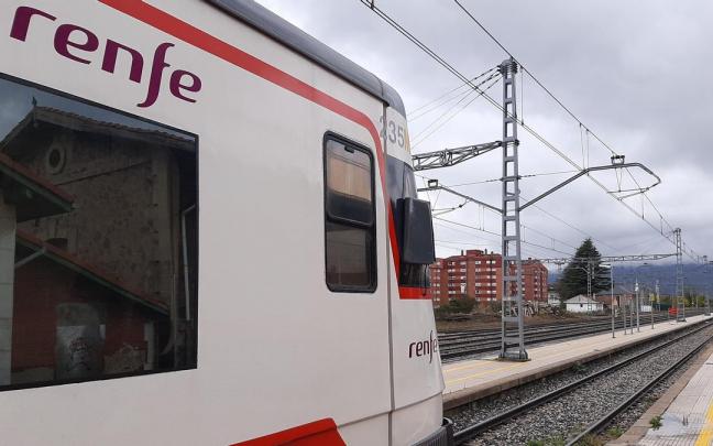 Tren de Renfe. transporte público. Tren de Renfe. transporte público.