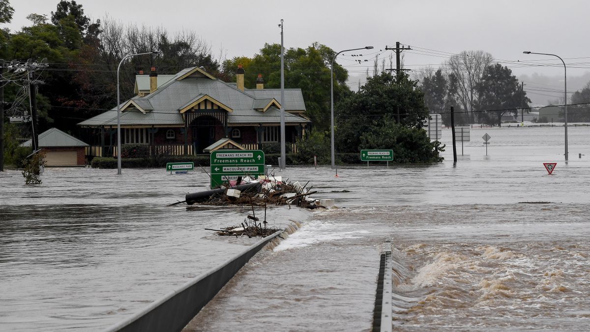 Imagen del puente de Windsor tras las inundaciones registradas al noroeste de Sídney.