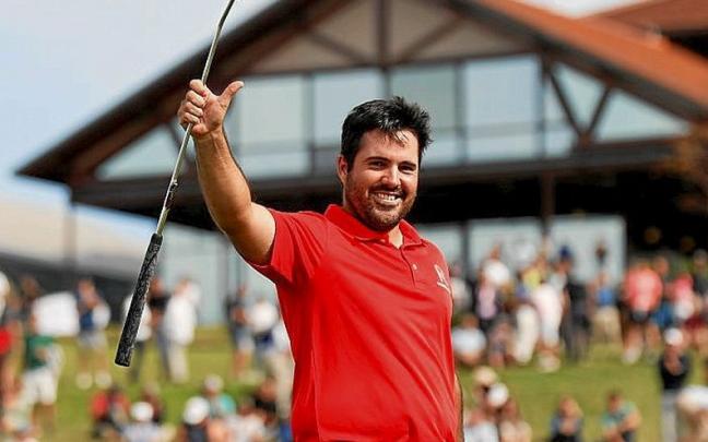 Asier Aguirre, celebrando la victoria.