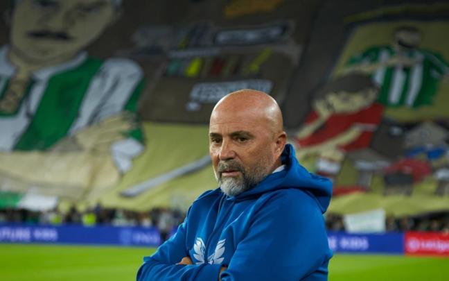 Sampaoli durante el derbi contra el Betis