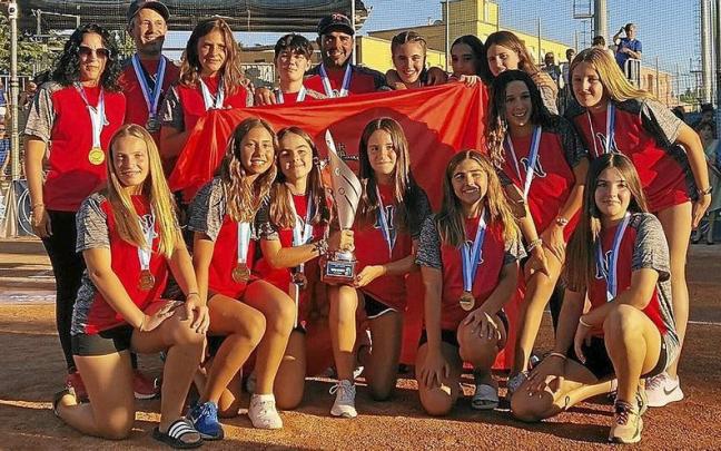 Imagen de la selecci&oacute;n Navarra de s&oacute;ftbol, campeona en Italia.