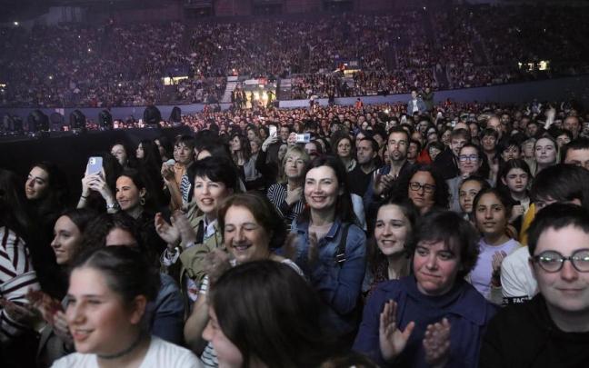 El p&uacute;blico ha vuelto este a&ntilde;o a disfrutar de la cultura sin mascarillas y con megaeventos como el que ofreci&oacute; Izaro en el Vel&oacute;dromo de Anoeta.