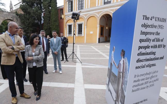 La ministra de Sanidad, Carolina Darias, junto al alcalde de Sevilla, Antonio Muñoz La ministra de Sanidad, Carolina Darias, junto al alcalde de Sevilla, Antonio Muñoz