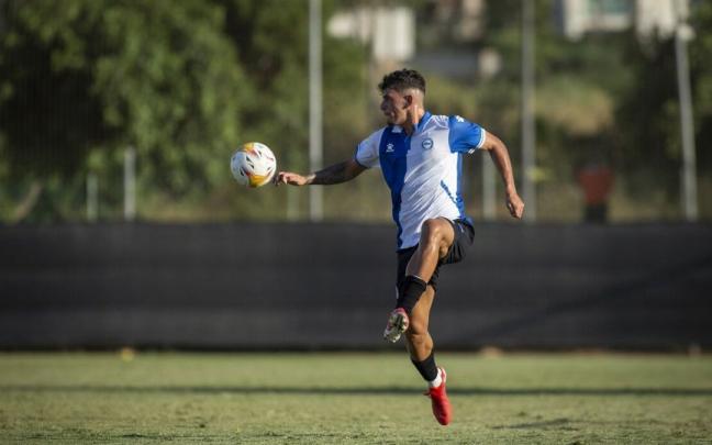 Javi López, durante la última pretemporada del Alavés.