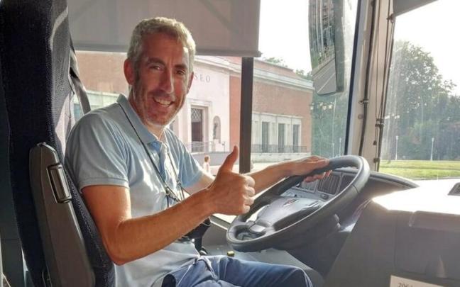 Compagina el deporte con su trabajo de conductor de autobús.