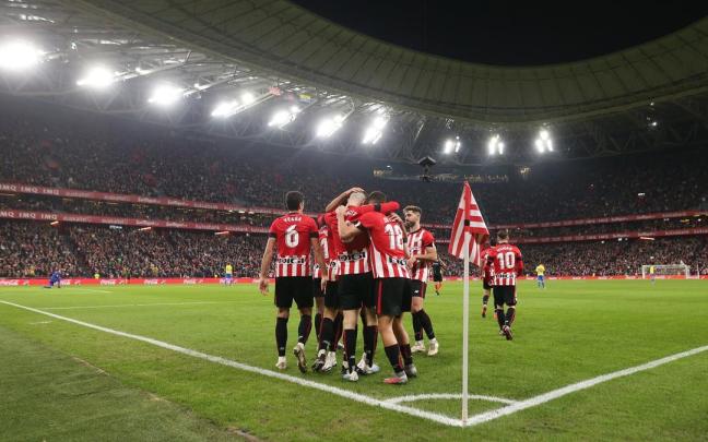 El Athletic es el segundo equipo de LaLiga que m&aacute;s c&oacute;rneres saca