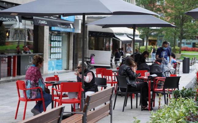 Euskadi, a un paso de alcanzar el nivel de riesgo más bajo por coronavirus de toda la pandemia