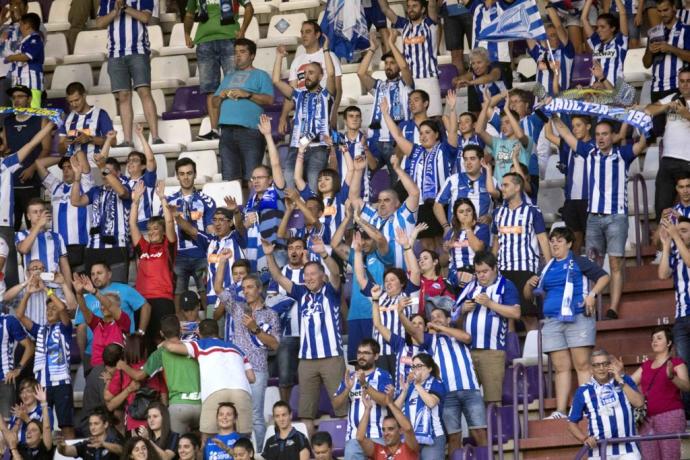 Seguidores babazorros en un partido del Alavés como visitante.