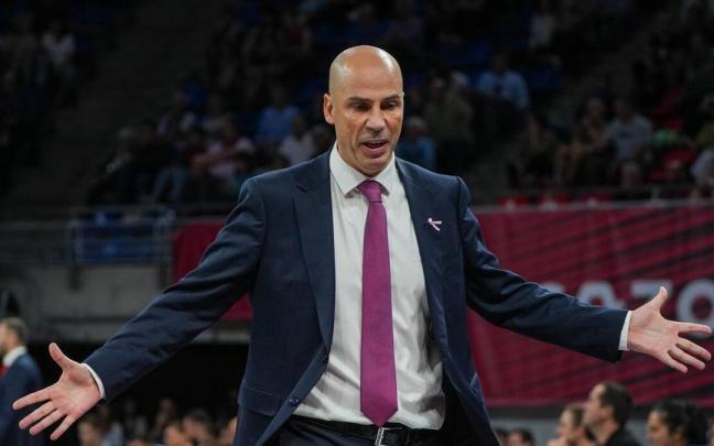 Pe&ntilde;arroya, durante el partido contra el Estrella Roja