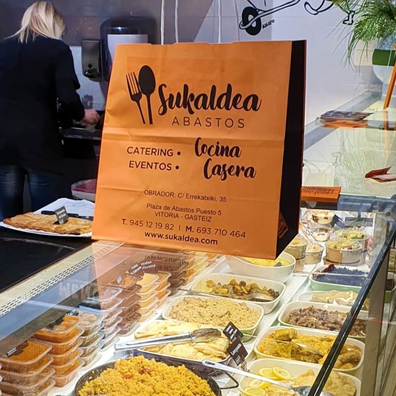 Sukaldea ya cuenta con una tienda en la plaza de Abastos