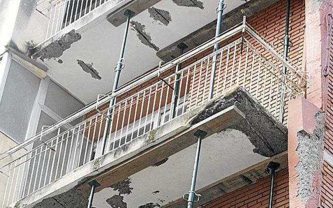 Los tres edificios de la calle Amara se derribar&aacute;n y se realojar&aacute; a 19 vecinos