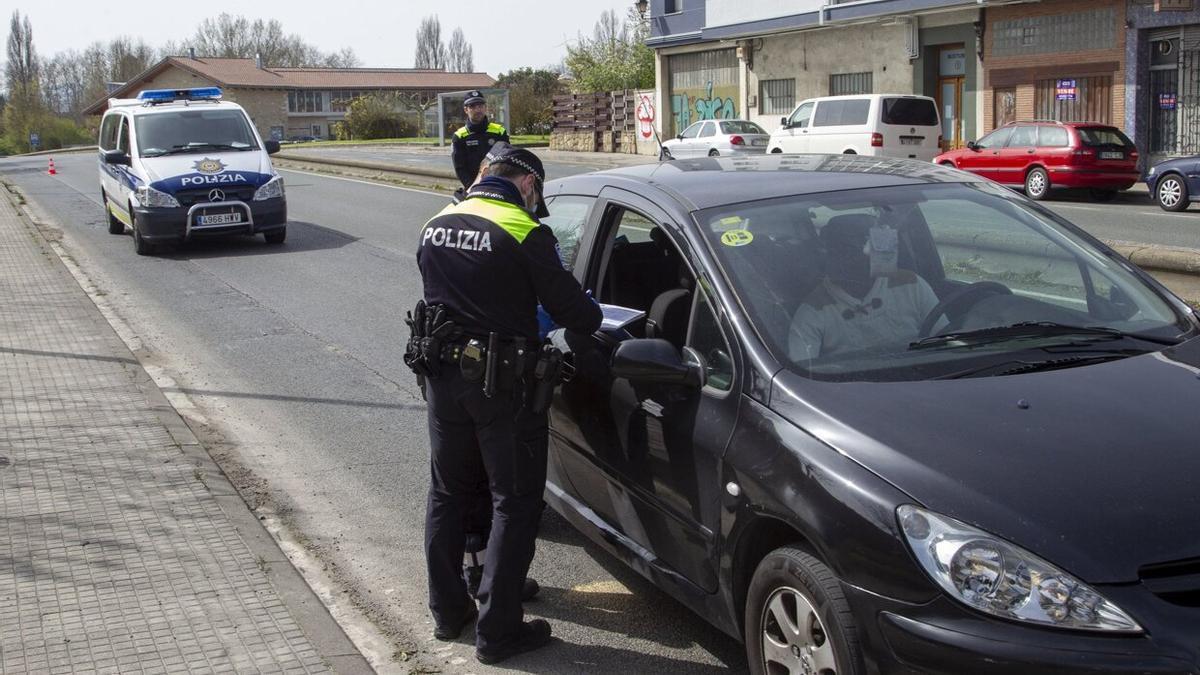 Control de la Policía Local de Vitoria.