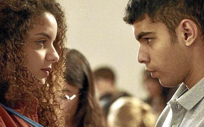 Escena de &lsquo;Une histoire d&rsquo;amour et de d&eacute;sir&rsquo; de Leyla Bouzid.