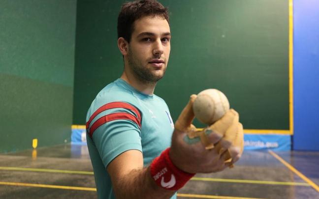 Hodei Exposito en el Atano III de Donostia.