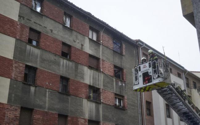 Imagen del edificio de Paulino Caballero donde se produjo un incendio en noviembre