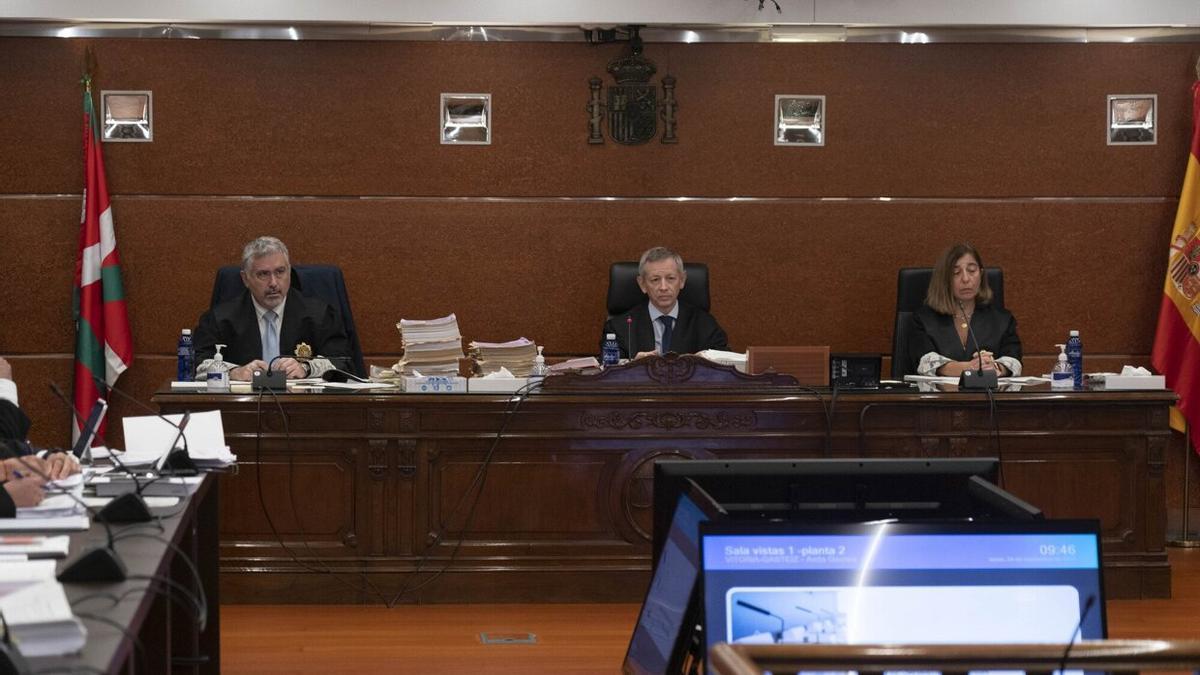 Primera jornada del juicio por el 'caso Sansoheta'