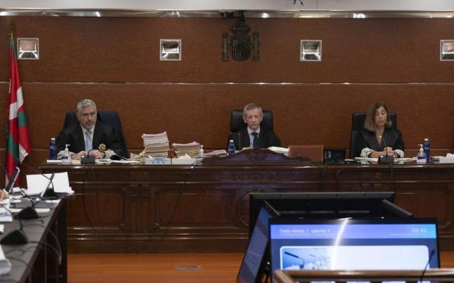 Primera jornada del juicio por el 'caso Sansoheta' Primera jornada del juicio por el 'caso Sansoheta'