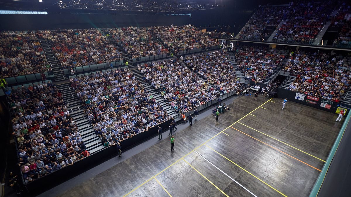 Final de pelotamano en el Navarra Arena.