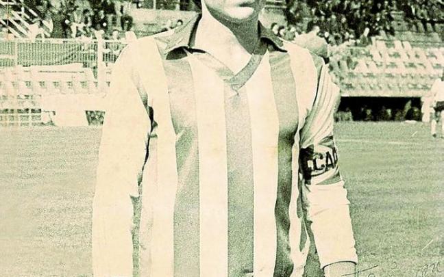 Juan Morgado, clase y elegancia a partes iguales, vistió de albiazul durante seis temporadas (1976-81 y 1985-86). Foto: Archivo Asun Gorospe