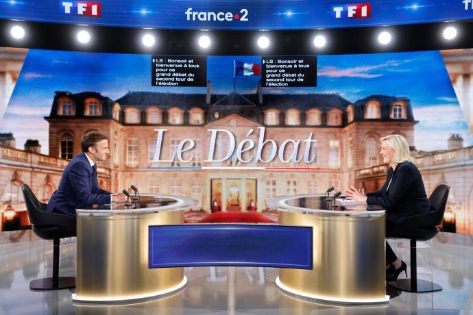Macron y Le Pen, durante el debate televisado que mantuvieron esta semana.