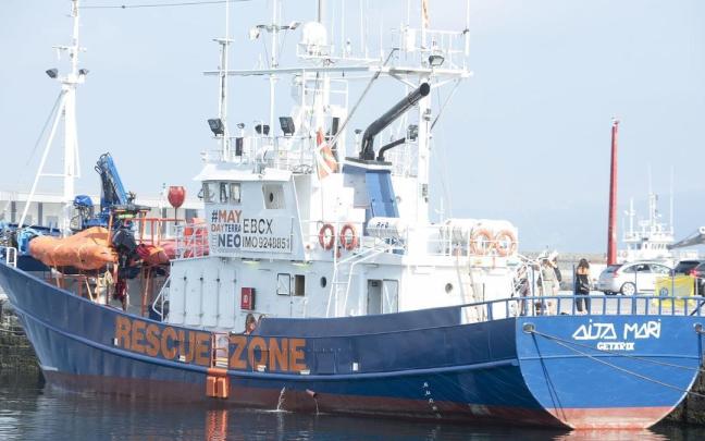 El 'Aita Mari' supera la inspección y ya piensa en zarpar El 'Aita Mari' supera la inspección y ya piensa en zarpar