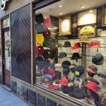 Escaparate de un comercio bilbaino.