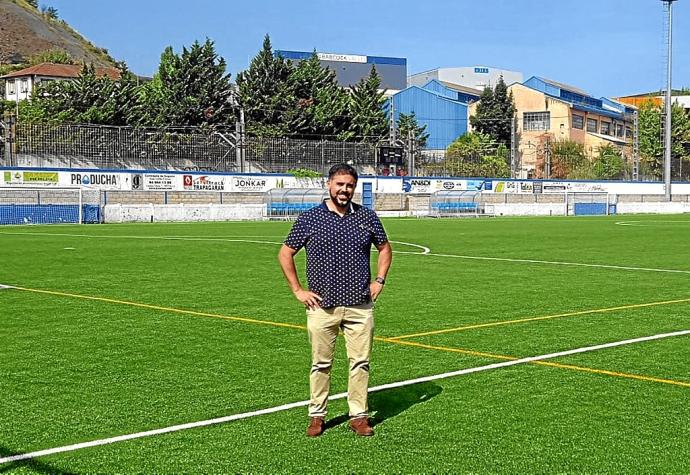 El campo de fútbol será una de las infraestructuras que se beneficiará del cambio tecnológico. Foto: E. Z.