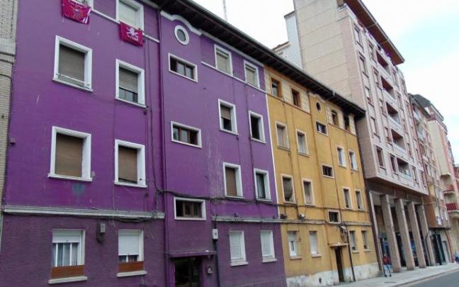 Los números 24 y 26 de José Miguel de Barandiarán serán derribados antes de que acabe el año para dar lugar a 36 nuevas viviendas. Los números 24 y 26 de José Miguel de Barandiarán serán derribados antes de que acabe el año para dar lugar a 36 nuevas viviendas.