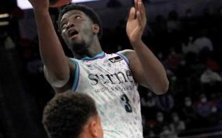 Khyri Thomas debutó el sábado con el Surne Bilbao Basket.