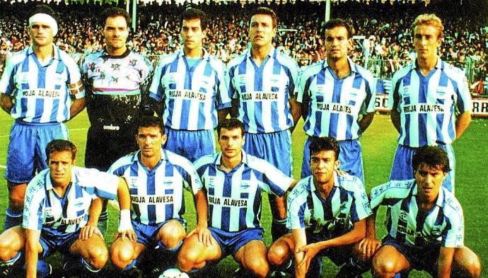 13 /06/1993. ‘Play Off’. Deportivo Alavés-Real Jaén (2- 0). De pie (izda. a dcha.): Josu Ugarte, Alfonso Núñez, ‘Gelo’, ‘Toni’, Eladio y Aitor Arregui. Agachados (izda. a dcha.): Manolo Serrano, Portela, ‘Frank’, Jaume y Barrio