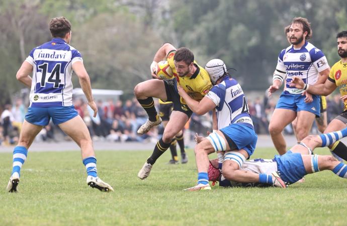 El Getxo Rugby logró reunir a más de mil aficionados en Fadura para presenciar su duelo ante el Pasek Belenos.