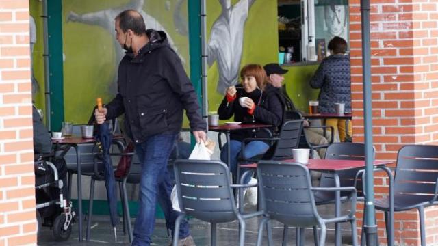 Las descargas del pasaporte covid en Euskadi se han multiplicado por diez en dos días