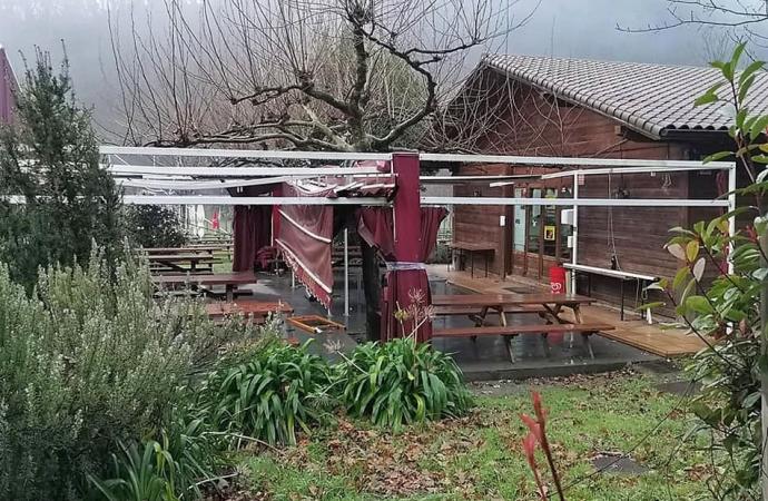 La degradación del bar-restaurante va en aumento.