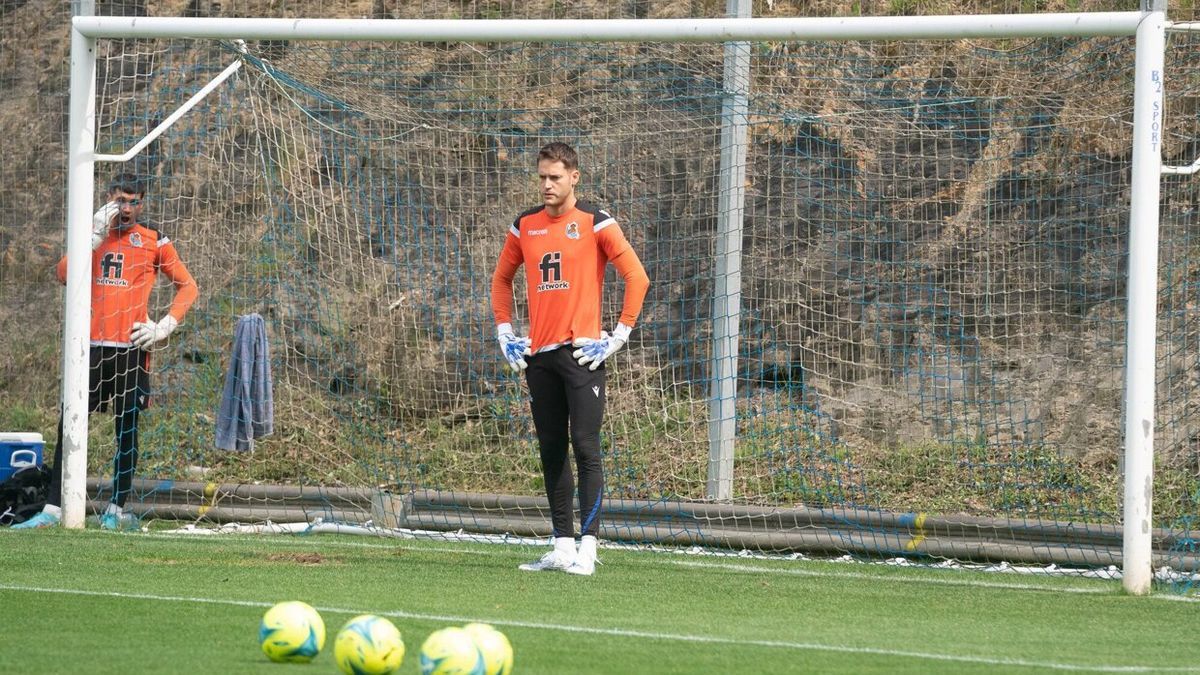 Remiro y Ryan, durante un entrenamiento de esta pasada temporada.