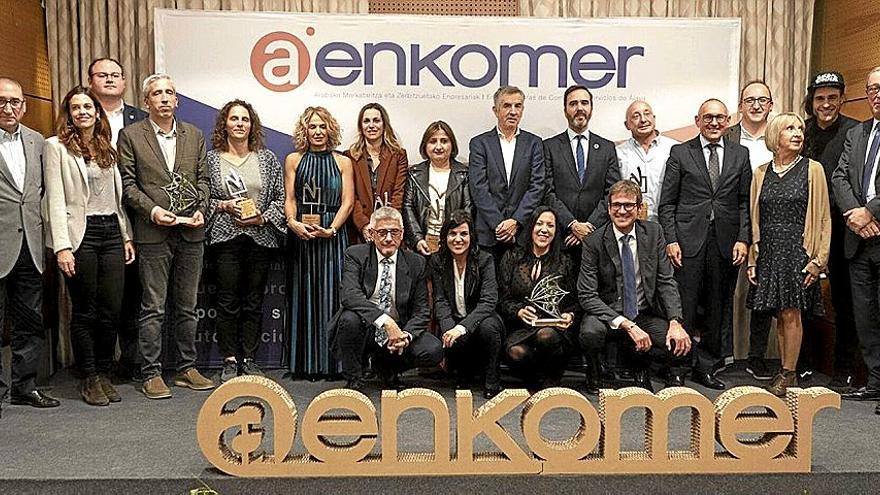 Aenkomer da sus premios