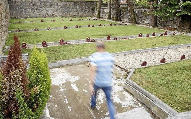 Un cementerio musulm&aacute;n. | FOTO: PABLO VI&Ntilde;AS