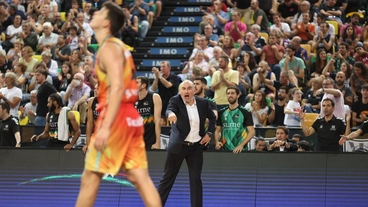 Ponsarnau durante el partido del Bilbao Basket del pasado domingo ante el Valencia