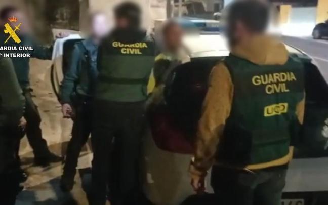 Un momento de la detenci&oacute;n del hombre.