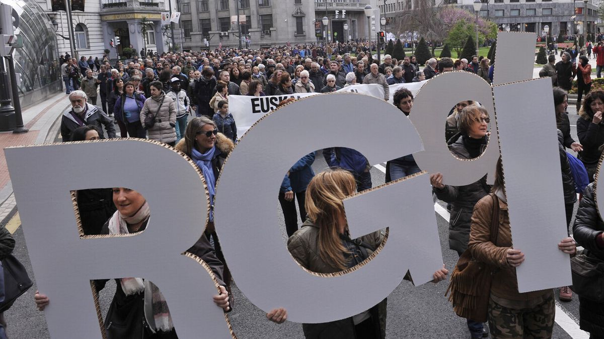 Manifestación por la Renta de Garantía de Ingresos (RGI) celebrada en Bilbao.