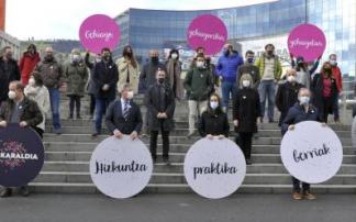 Euskaraldia es una de las actividades para impulsar el uso del euskera.