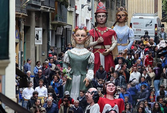 Los gigantes del Casco Viejo, en la celebración del Día del Barrio de 2019.