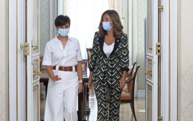 La ministra de Política Territorial, Isabel Rodríguez, con la consejera de Autogobierno, Olatz Garamendi. La ministra de Política Territorial, Isabel Rodríguez, con la consejera de Autogobierno, Olatz Garamendi.