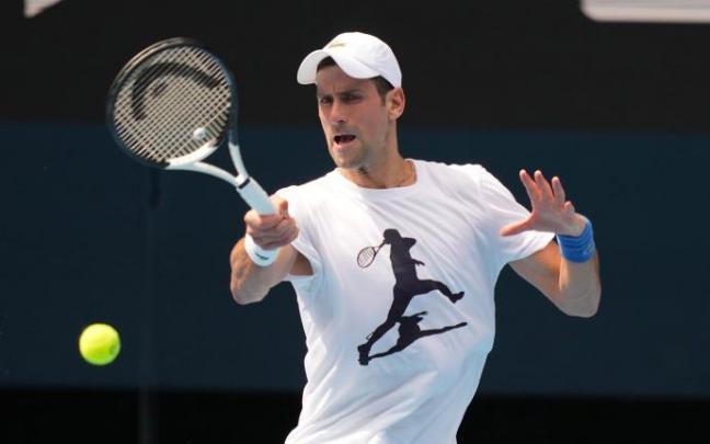 Djokovic, entrenando en Melbourne. Djokovic, entrenando en Melbourne.