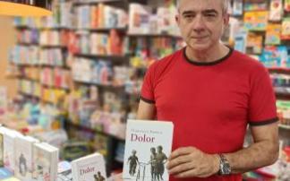 El escritor de Basauri ha publicado cuatro novelas y ya trabaja en su siguiente historia.