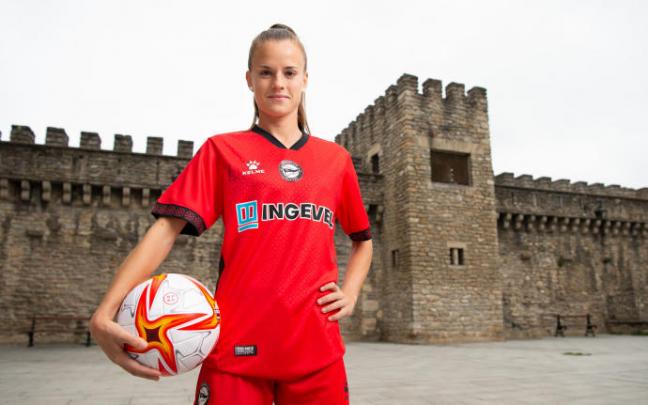 La segunda equipación de las Gloriosas hace un guiño a la historia de la ciudad