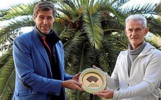 Raúl Chapado y Ramón Goikoetxea, en el acto de ayer. Foto: N.G.